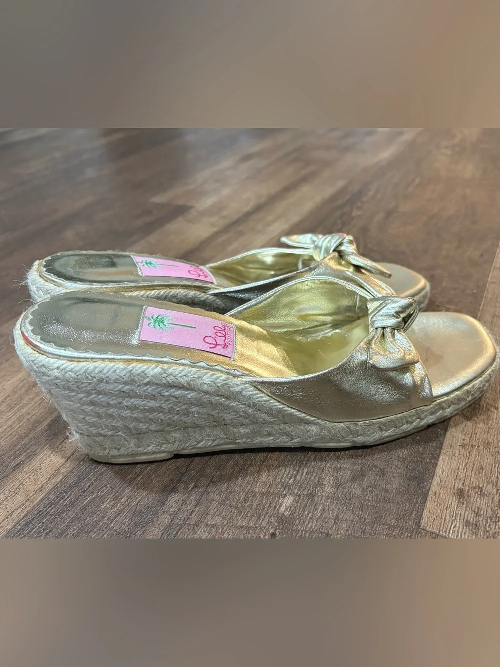 Lilly Pulitzer gold wedge espadrilles featuring a bow detail size 7.5